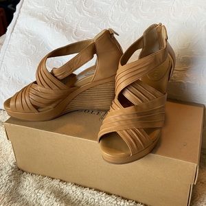 New Cole haan platform sandal size 6.5M Gorgeous!